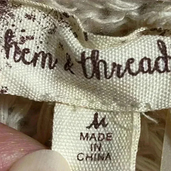 Hem & Thread Turtleneck Cable Sweater Womens Medium Ecru Casual Cozy Winter NWT - Picture 10 of 12